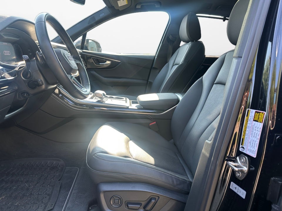 2025 Audi Q7 Premium Plus