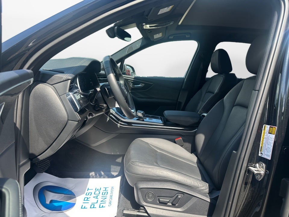 2025 Audi Q7 Premium Plus