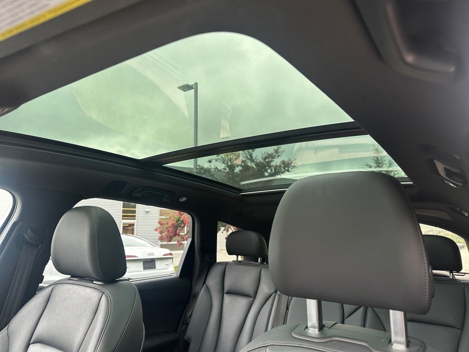 2022 Audi Q7 Premium Plus