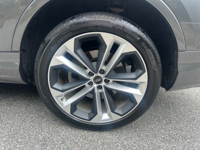2022 Audi Q7 Premium Plus