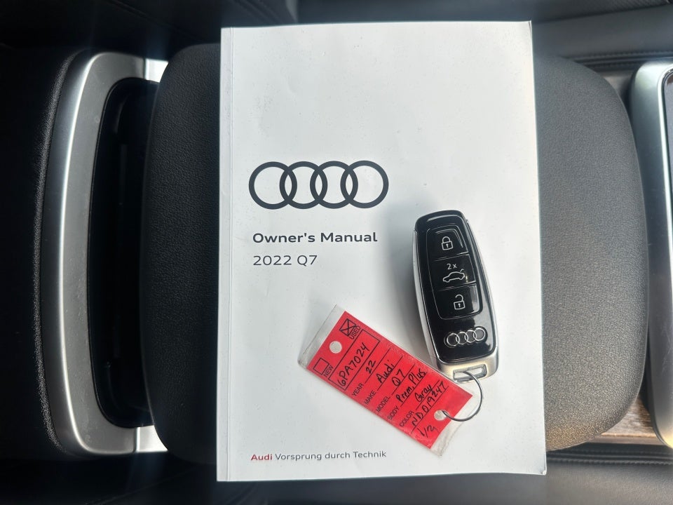 2022 Audi Q7 Premium Plus