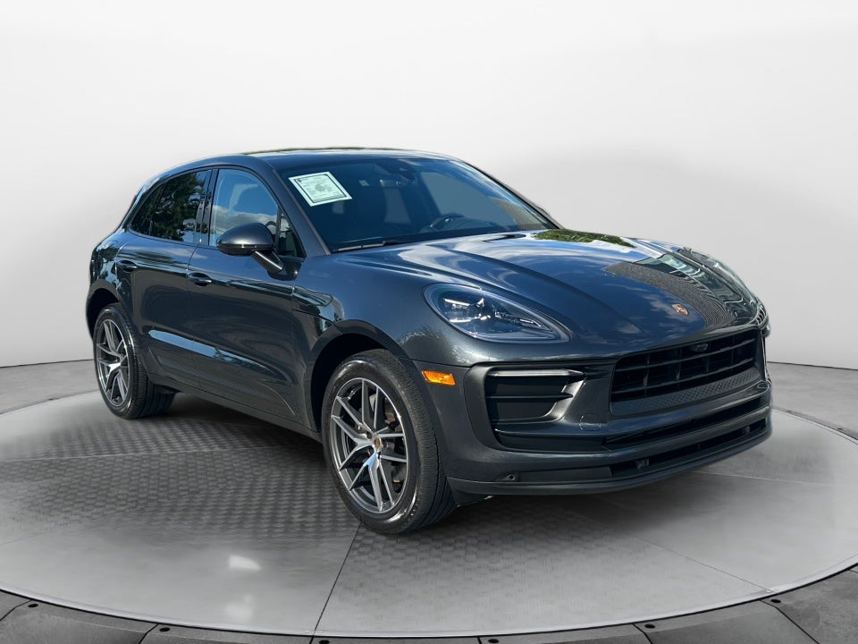 2022 Porsche Macan AWD