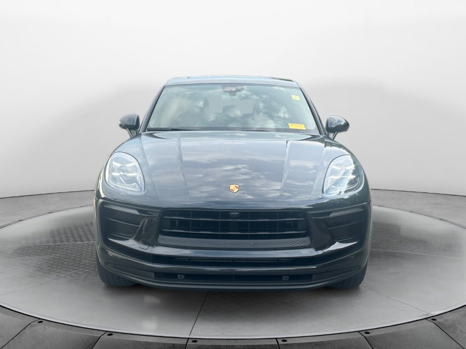2022 Porsche Macan AWD