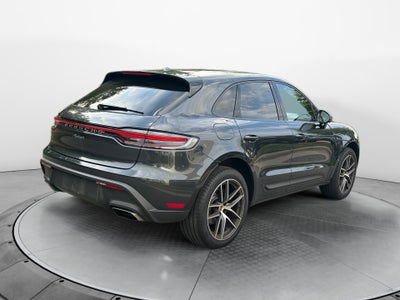 2022 Porsche Macan AWD