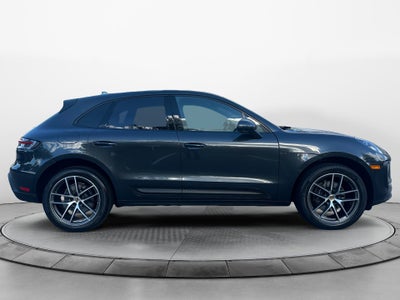 2022 Porsche Macan AWD