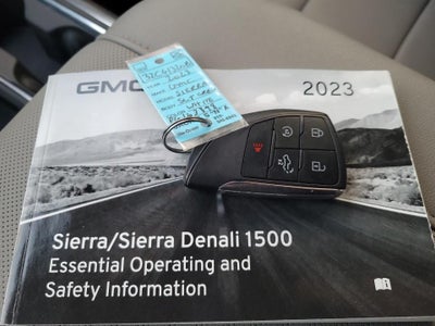 2023 GMC Sierra 1500 SLT