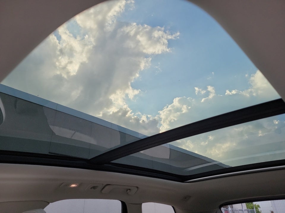 2023 Volvo XC60 Plus Bright Theme