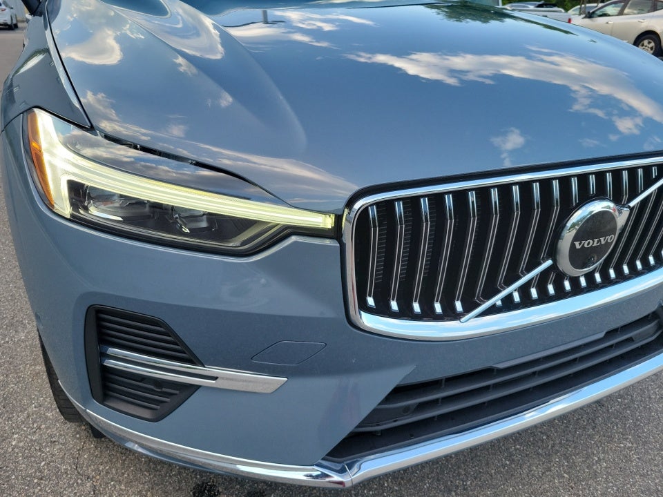 2023 Volvo XC60 Plus Bright Theme