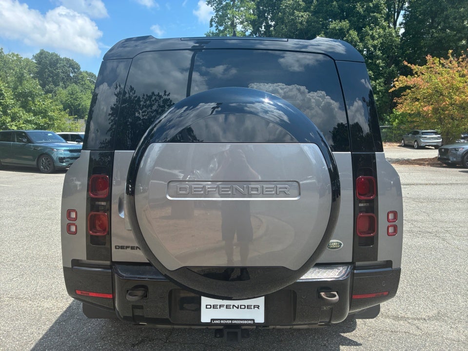 2024 Land Rover Defender X-Dynamic SE
