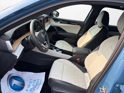 2025 Volkswagen Tiguan SEL R-Line