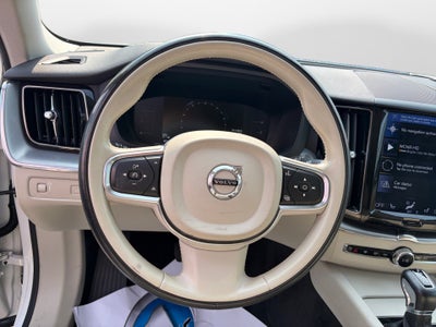 2019 Volvo XC60 Momentum