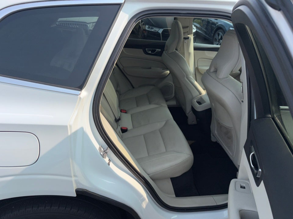 2019 Volvo XC60 Momentum