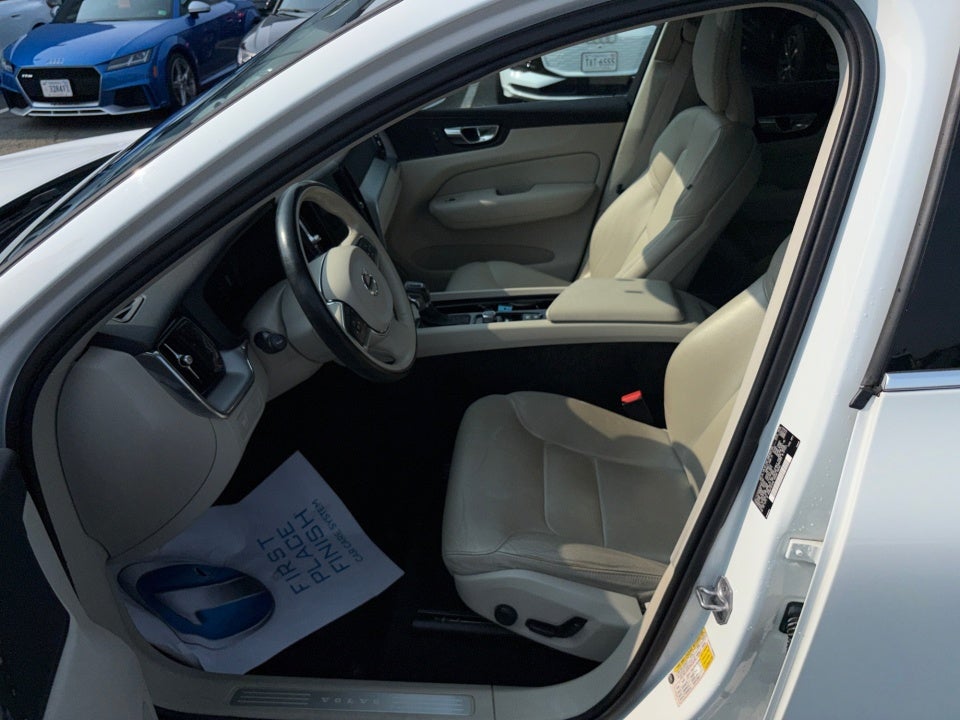 2019 Volvo XC60 Momentum
