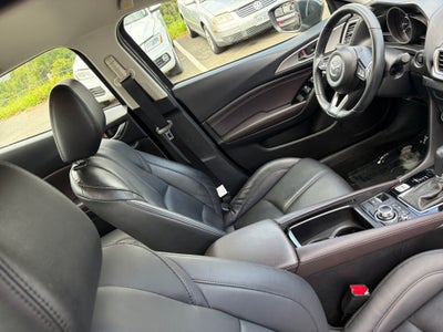 2018 Mazda Mazda3 Touring