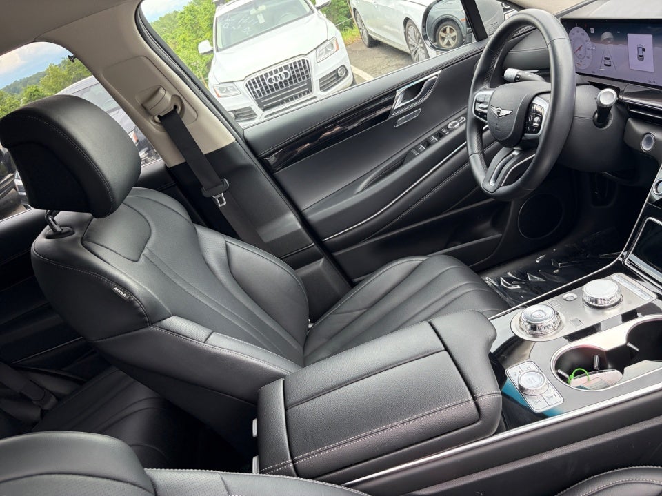 2025 Genesis GV80 2.5T Standard AWD