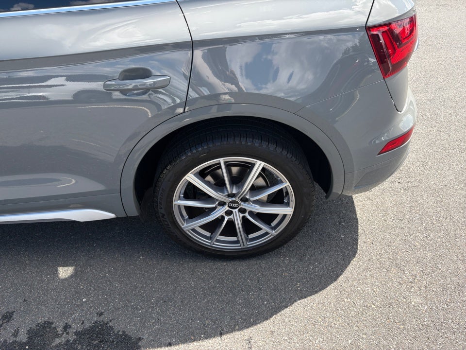 2022 Audi SQ5 Premium