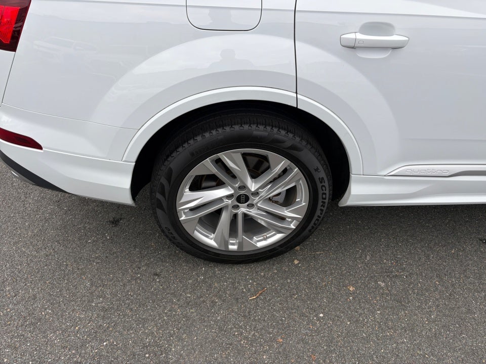 2023 Audi Q7 Premium
