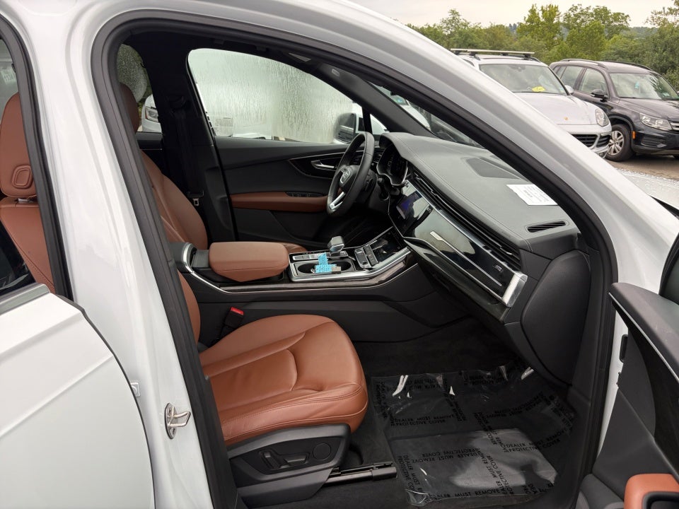 2023 Audi Q7 Premium