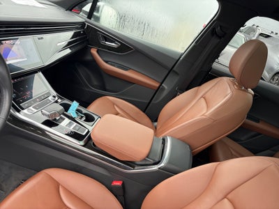 2023 Audi Q7 Premium