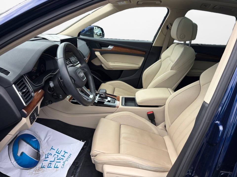 2022 Audi Q5 S line Premium Plus