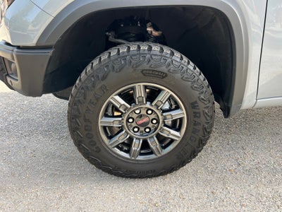 2025 GMC Sierra 1500 4WD Crew Cab Short Box AT4X